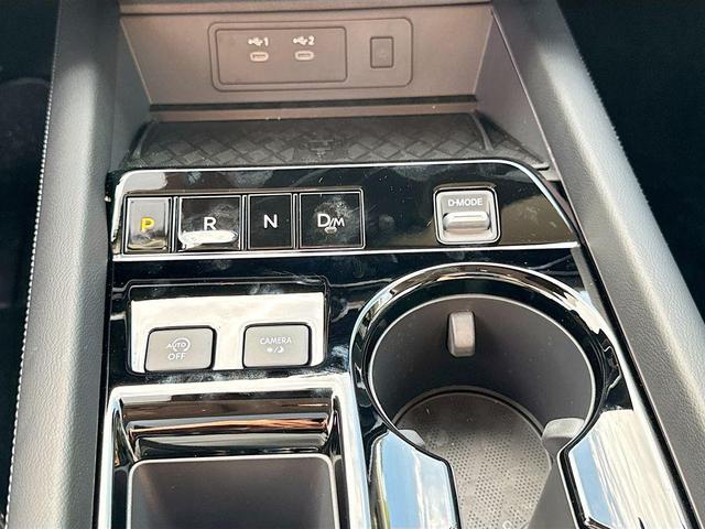 Photo of 2025 Black Nissan Murano