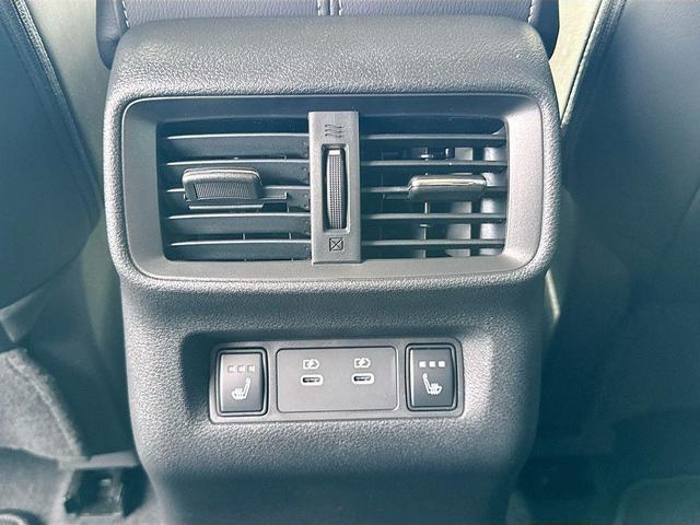 Photo of 2025 Black Nissan Murano