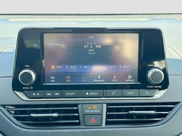 Photo of 2024 Gun Metallic Nissan Altima