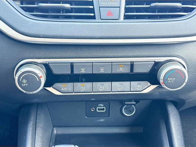 Photo of 2024 Gun Metallic Nissan Altima