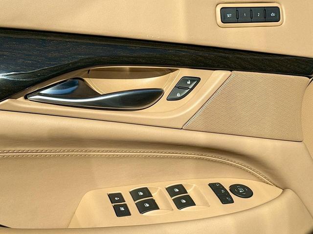 Photo of 2019 Crystal White Tri-Coat Cadillac Escalade ESV