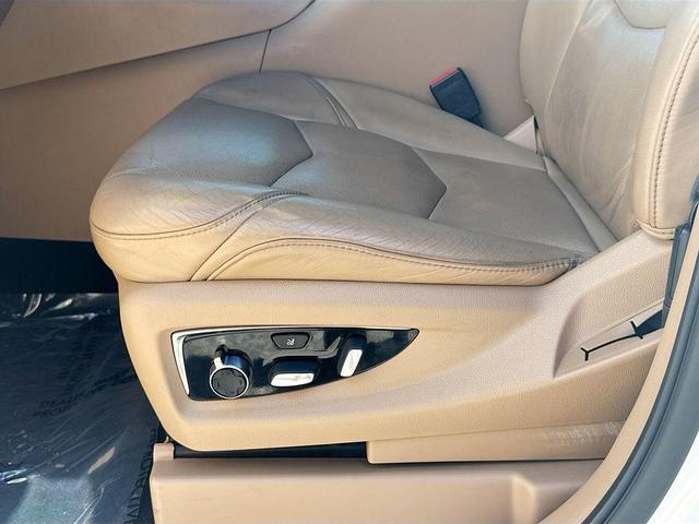 Photo of 2019 Crystal White Tri-Coat Cadillac Escalade ESV