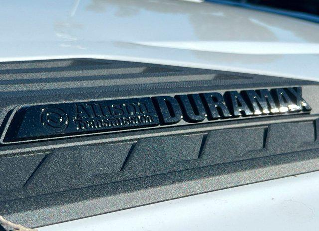Photo of 2025 Summit White Chevrolet Silverado 2500