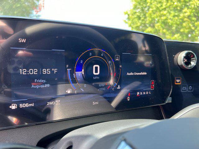 Photo of 2026 Polar White Tricoat Chevrolet Traverse