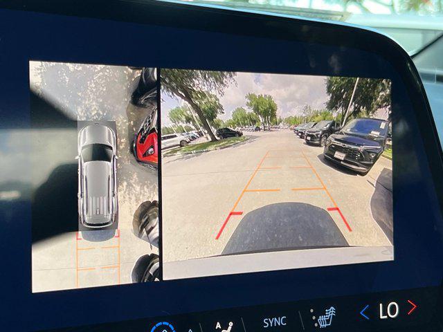Photo of 2026 Polar White Tricoat Chevrolet Traverse