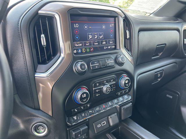 Photo of 2023 Silver Ice Metallic Chevrolet Silverado 3500