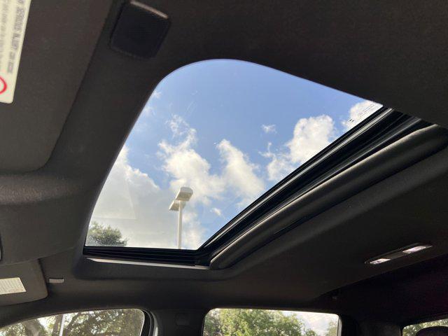 Photo of 2023 Silver Ice Metallic Chevrolet Silverado 3500