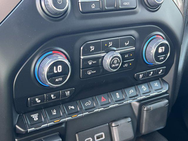 Photo of 2023 Silver Ice Metallic Chevrolet Silverado 3500