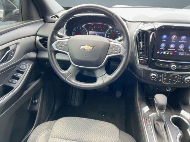 Photo of 2022 Mosaic Black Metallic Chevrolet Traverse