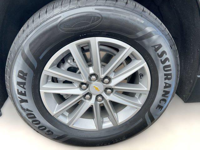 Photo of 2022 Mosaic Black Metallic Chevrolet Traverse