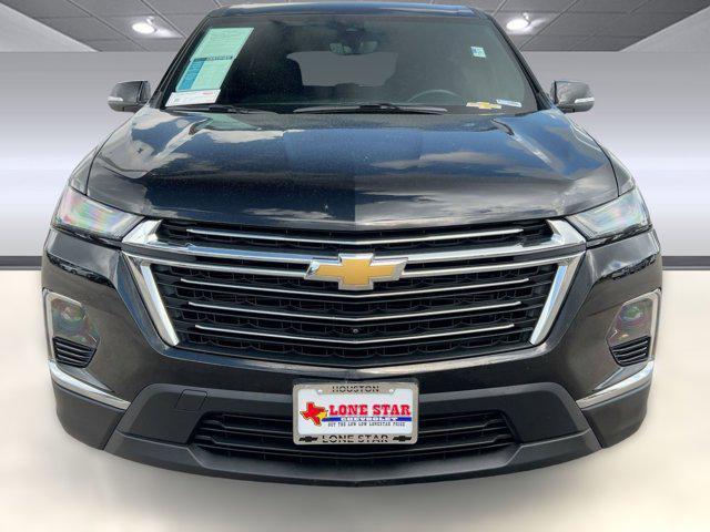 Photo of 2022 Mosaic Black Metallic Chevrolet Traverse