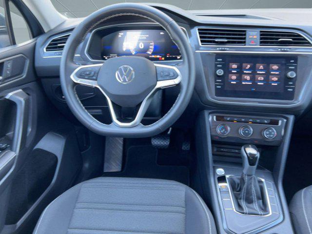 Photo of 2024 Platinum Gray Metallic Volkswagen Tiguan