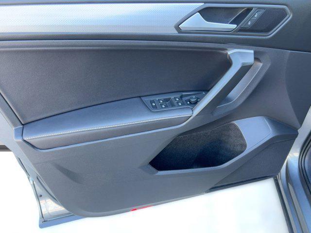 Photo of 2024 Platinum Gray Metallic Volkswagen Tiguan