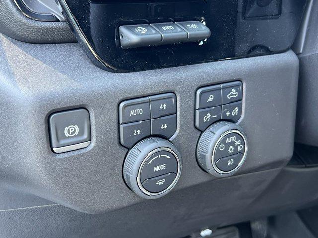 Photo of 2025 Summit White Chevrolet Silverado 1500