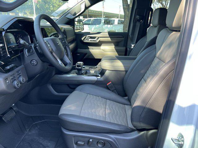 Photo of 2025 Summit White Chevrolet Silverado 1500