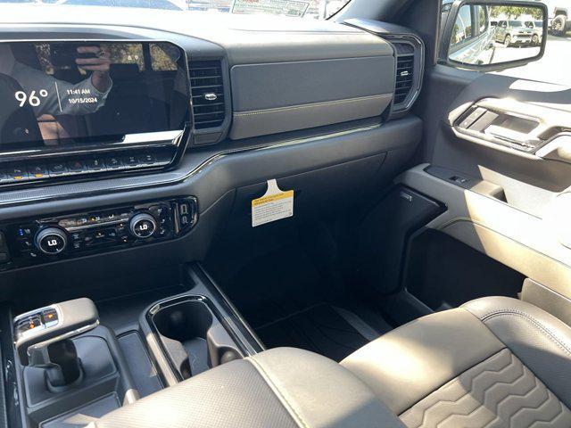 Photo of 2025 Summit White Chevrolet Silverado 1500