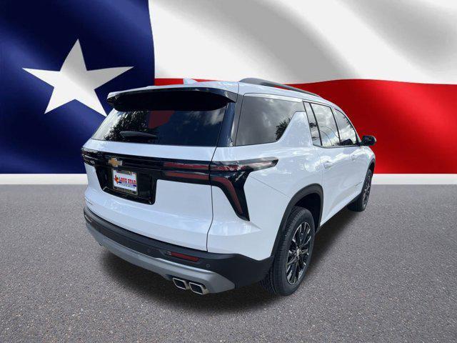 Photo of 2025 Summit White Chevrolet Traverse