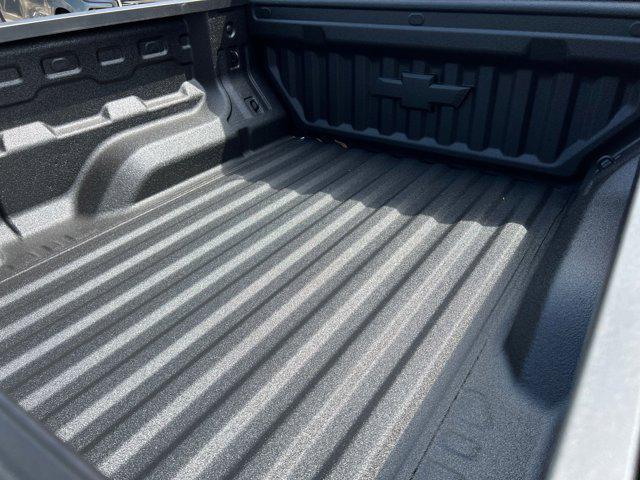 Photo of 2026 Black Chevrolet Colorado