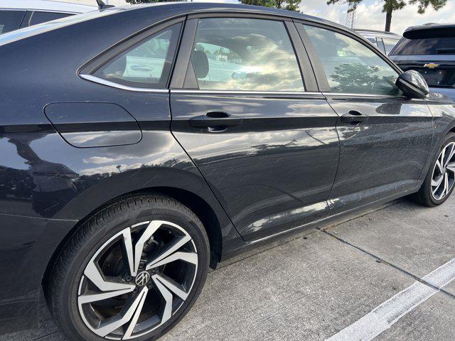 Photo of 2025 Deep Black Pearl Volkswagen Jetta