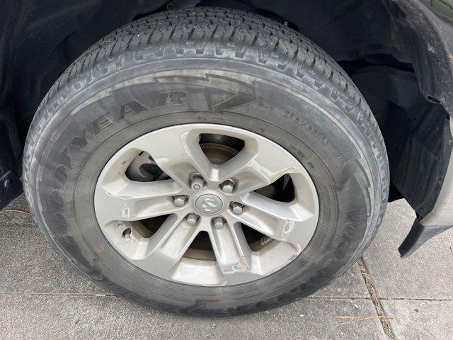 Photo of 2022 Diamond Black Crystal Pearlcoat RAM 1500