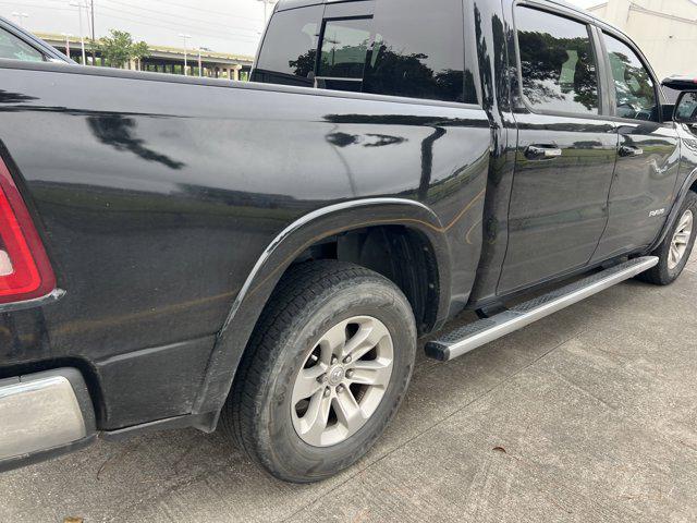 Photo of 2022 Diamond Black Crystal Pearlcoat RAM 1500