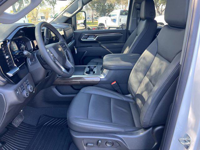 Photo of 2025 Summit White Chevrolet Silverado 2500