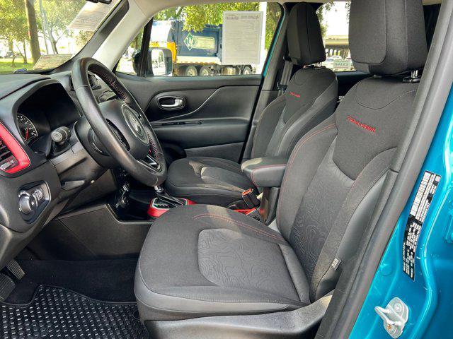Photo of 2022 Bikini Metallic Clearcoat Jeep Renegade