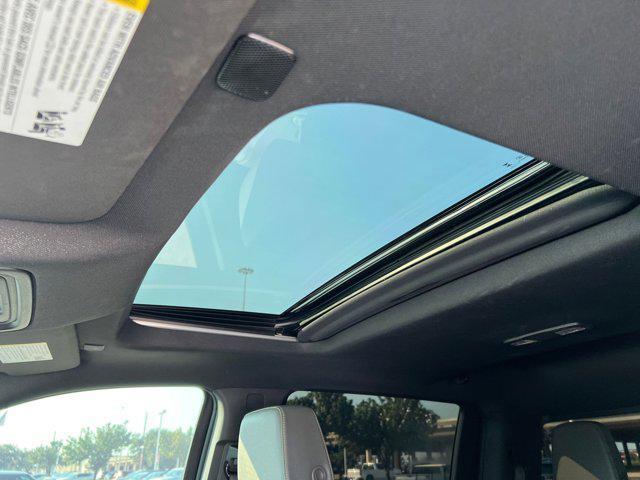 Photo of 2023 Summit White Chevrolet Silverado 1500