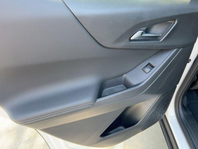 Photo of 2026 Summit White Chevrolet Equinox