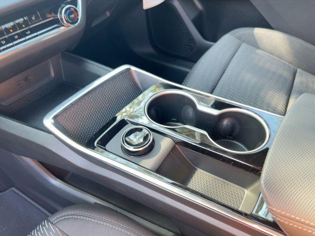 Photo of 2026 Summit White Chevrolet Equinox