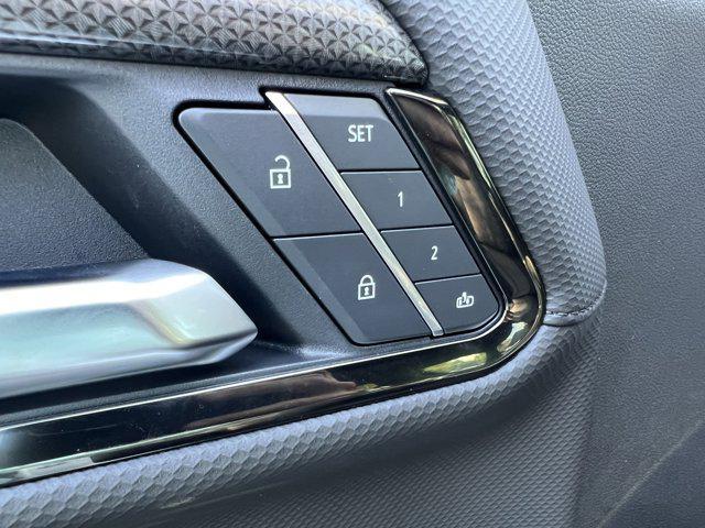 Photo of 2025 Summit White Chevrolet Silverado 1500