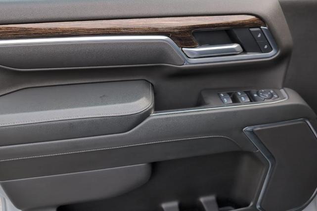 Photo of 2025 Gray GMC Sierra 2500