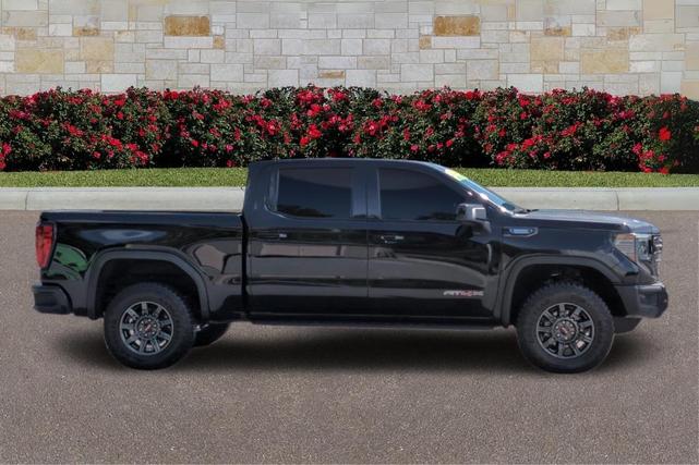 Photo of 2024 Onyx Black GMC Sierra 1500