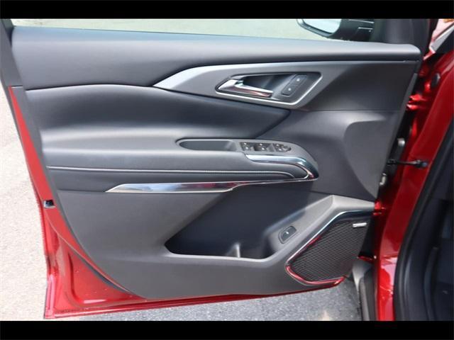 Photo of 2025 Radiant Red Chevrolet Traverse