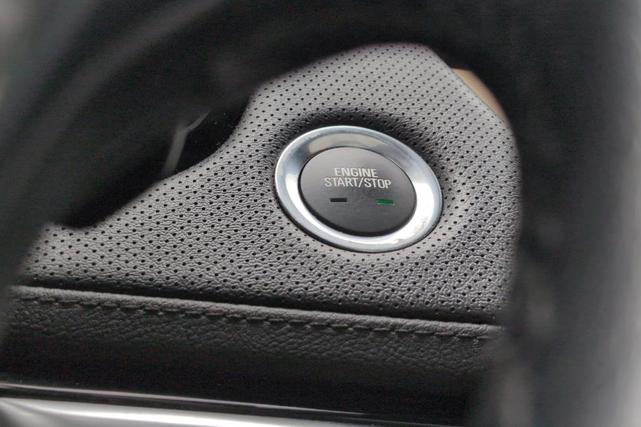 Photo of 2022 Titanium Cadillac XT5