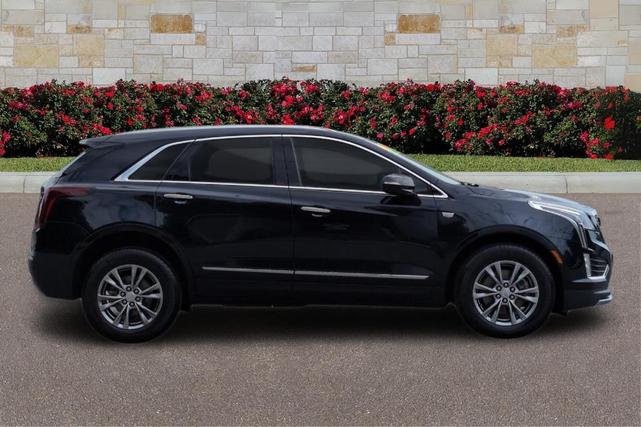 Photo of 2022 Titanium Cadillac XT5