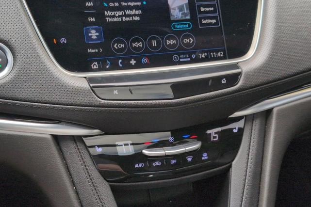 Photo of 2022 Titanium Cadillac XT5