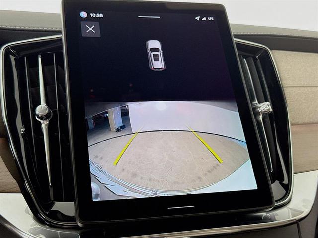 Photo of 2026 Crystal White Pearl Volvo XC90 Plug-In Hybrid