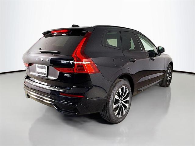 Photo of 2025 Onyx Black Volvo XC60
