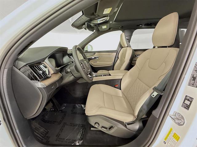 Photo of 2026 Crystal White Pearl Volvo XC90