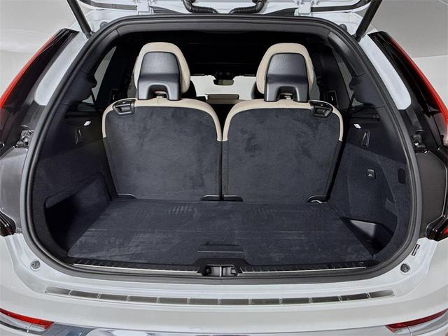 Photo of 2026 Crystal White Pearl Volvo XC90