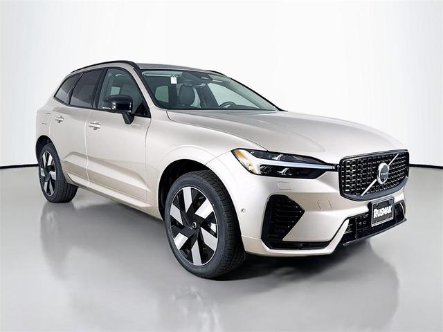Photo of 2025 Bright Dusk Met Volvo XC60 Plug-In Hybrid
