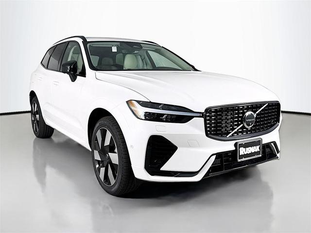 Photo of 2025 Crystal White Volvo XC60 Plug-In Hybrid