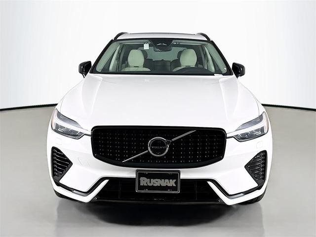 Photo of 2025 Crystal White Volvo XC60 Plug-In Hybrid