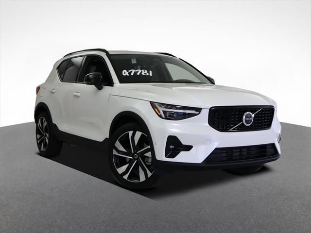 2025 Volvo XC40