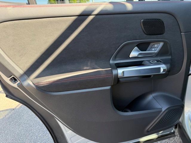 Photo of 2024 Silver Mercedes-Benz GLB 250