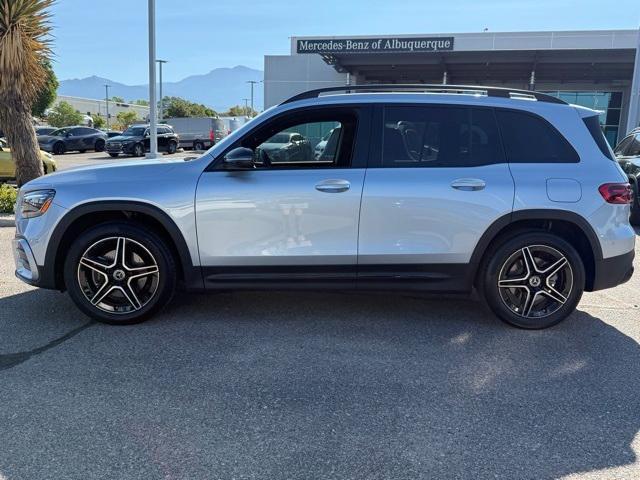Photo of 2024 Silver Mercedes-Benz GLB 250