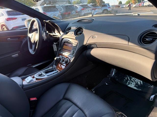 Photo of 2009 Iridium Silver Metallic Mercedes-Benz SL-Class