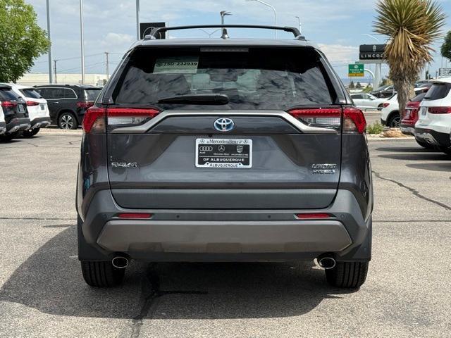 Photo of 2021 Gray Toyota RAV4 Hybrid