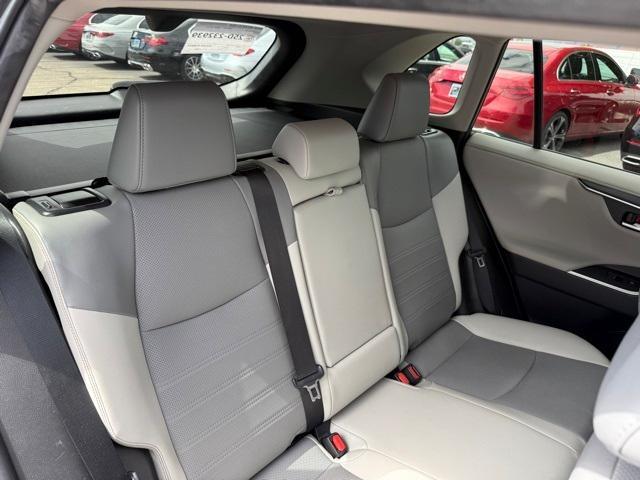 Photo of 2021 Gray Toyota RAV4 Hybrid